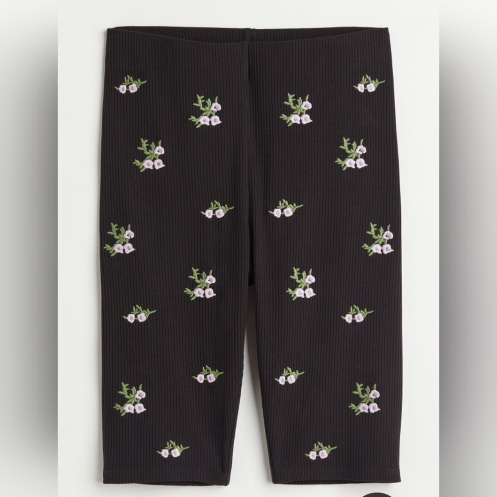 H & M High waisted ribbed bike shorts